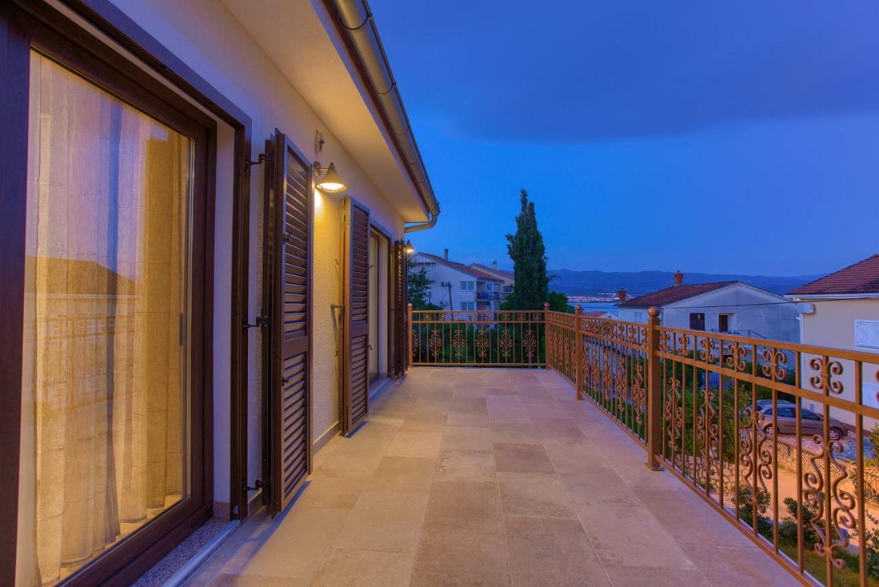 Villa Toic By The Seaside With Beautiful Seaview Čižići Kültér fotó